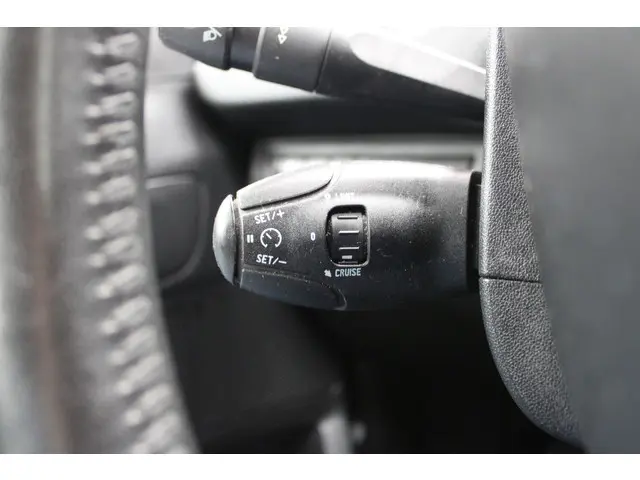 Peugeot 2008 1.2 PureTech Blue Lion 2016 Benzine 19