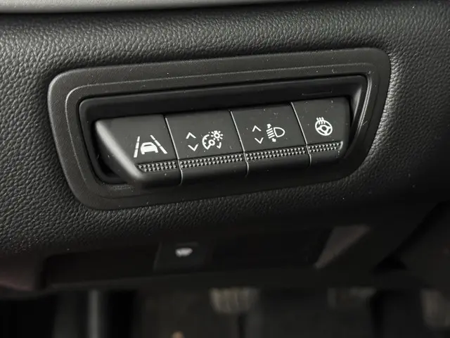 Renault Captur 1.0 TCe 90 techno 2024 Benzine 24