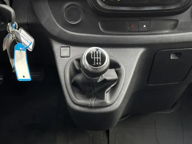 Nissan NV300 2.0 dCi 120 L2H1 Acenta 2021 Diesel 16