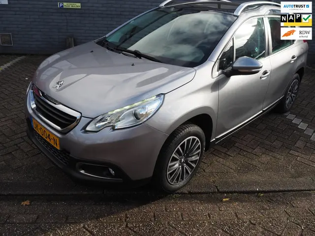 Peugeot 2008 1.2 PureTech Blue Lion 2016 Benzine