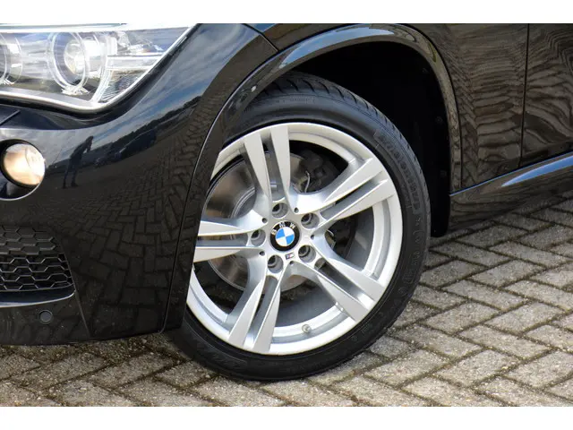 BMW X1 XDrive20i M Sport High Executive 2015 Benzine 19