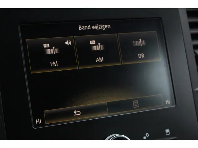 Renault Mégane Estate 1.2 TCe Limited//Navi!! 2018 Benzine 16