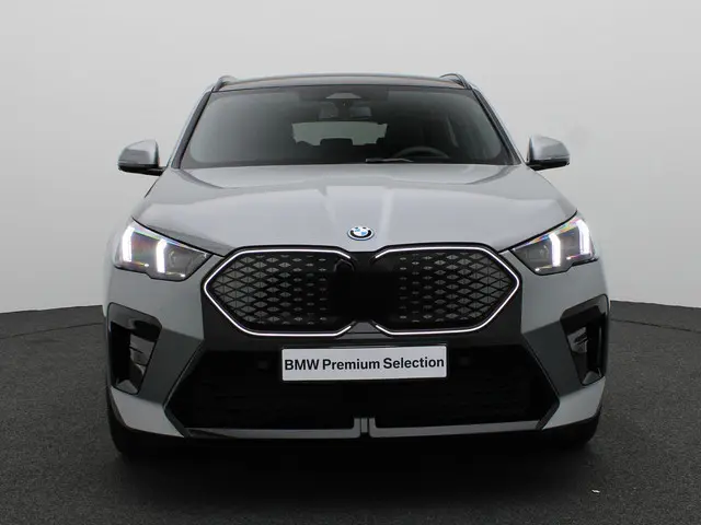 BMW iX2 eDrive20 2025 Elektrisch 3