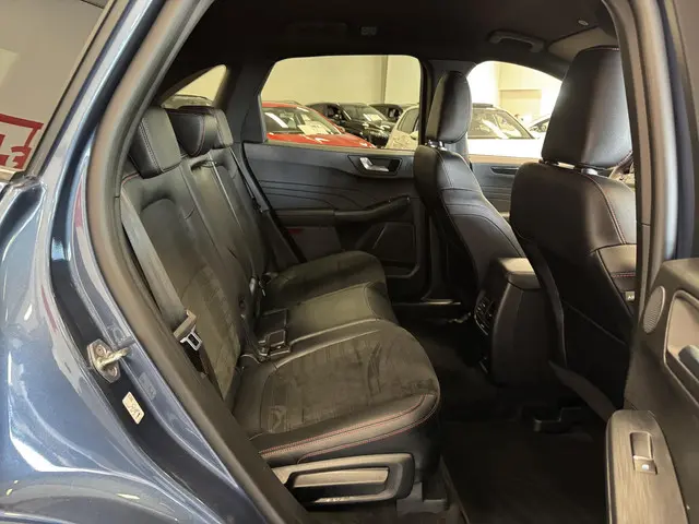 Ford Kuga 2.5 PHEV ST-Line X 2022 Hybride Benzine 15