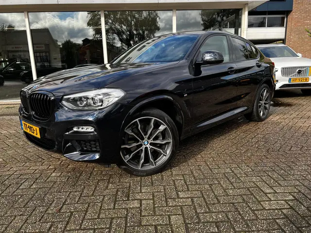 BMW X4 XDrive20i High Executive m-pakkat 2018 Benzine 2