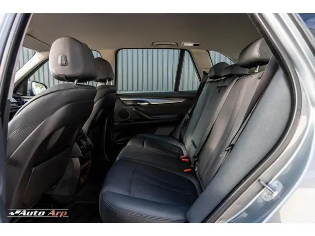 BMW X5 xDrive35i High Executive 2015 Benzine 35