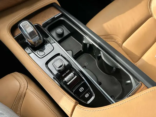 Volvo XC90 7-ZIT | INSCRIPTION | BENZ+ELEK | BOSE 2018 Benzine 12