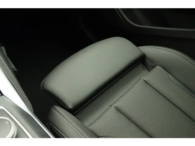 BMW i4 eDrive35 2025 Elektrisch 21