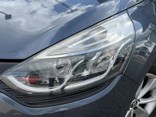 Renault Clio 0.9 TCe Limited 2016 Benzine 19