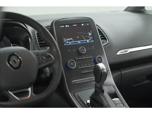 Renault Scénic TCe 140 EDC Limited 2019 Benzine 59