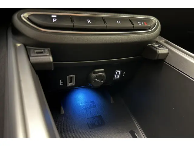 Jeep Avenger Summit 54 kWh 2025 Elektrisch 31