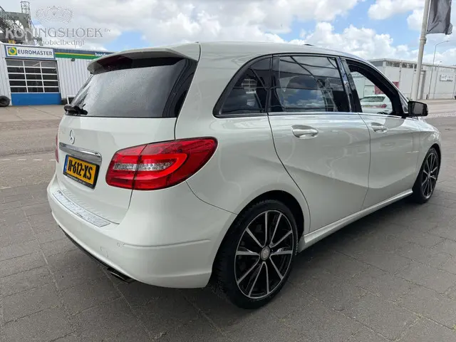 Mercedes-Benz B-Klasse 250 Ambition 2013 Benzine 12
