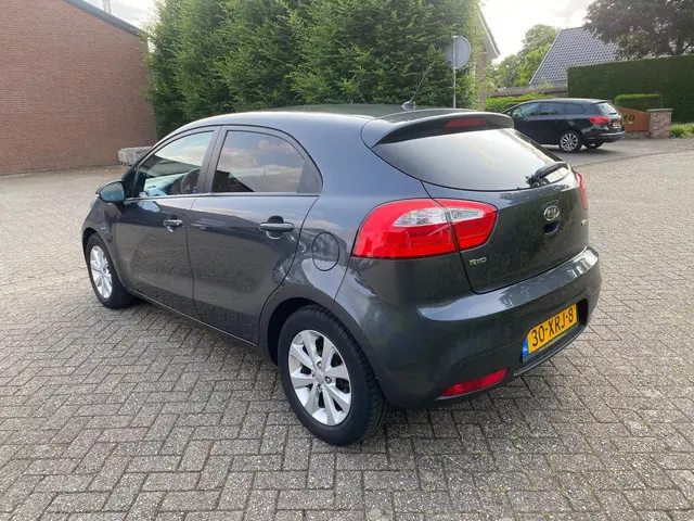 Kia Rio 1.2 CVVT Plus Pack 2012 Benzine 3