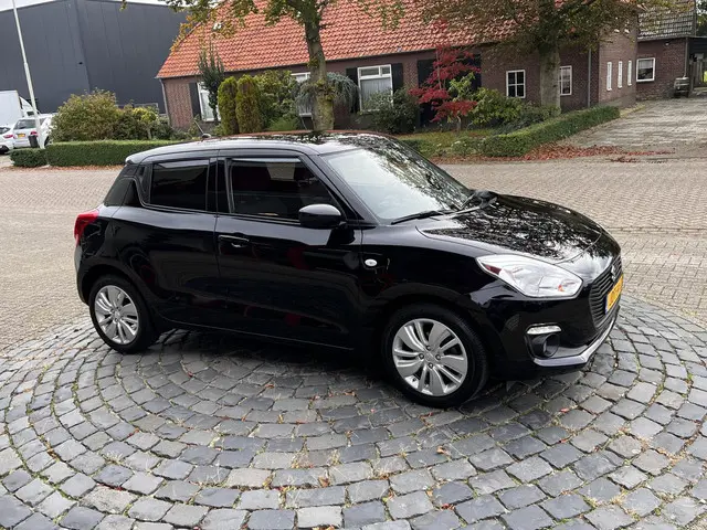Suzuki Swift 1.0 Select 2019 Benzine 35