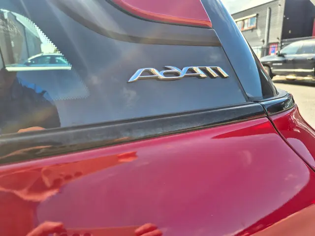 Opel ADAM 1.2 Jam Airco, Multimedia 2014 Benzine 24