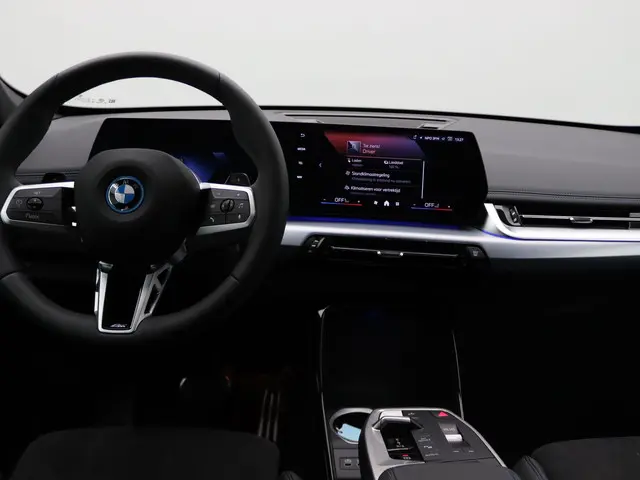 BMW X1 xDrive25e 2025 Hybride Benzine 22