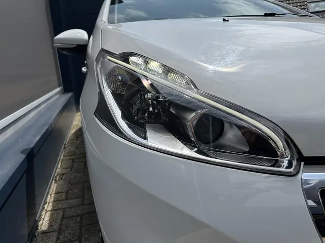 Peugeot 208 1.2 Blue Lion 2018 Benzine 16