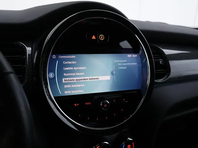 MINI Cooper Mini 1.5 Classic 2023 Benzine 37