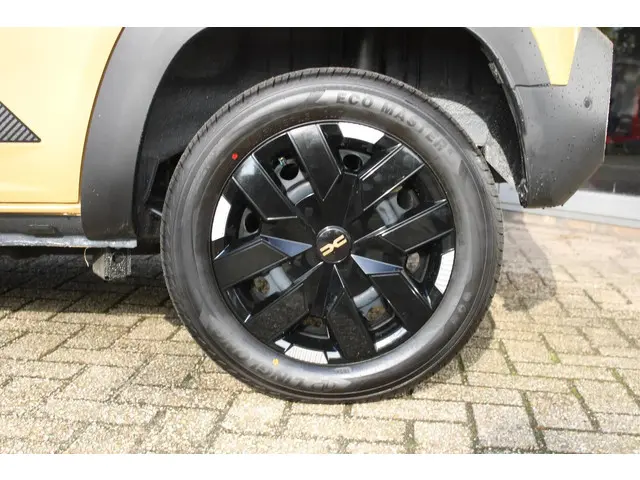 Dacia Spring Extreme 65 26.8 kWh 2025 Elektrisch 42