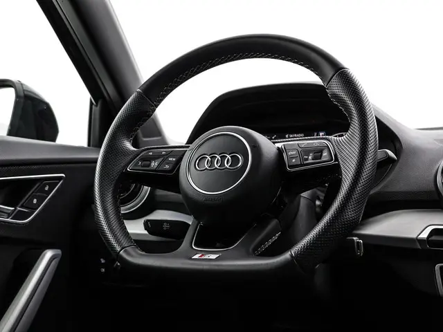 Audi Q2 35 TFSI 150pk S-tronic S Edition 2023 Benzine 25