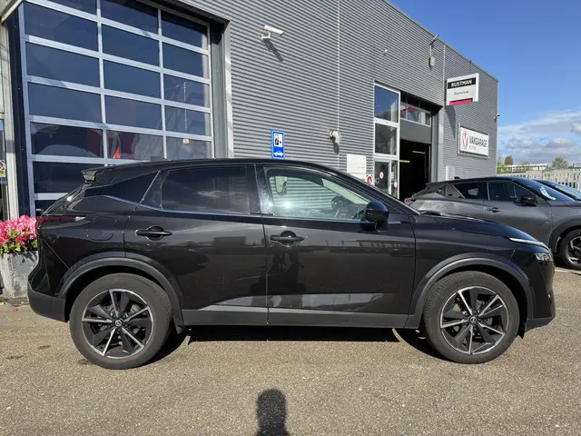 Nissan QASHQAI 1.3 MHEV N-Style 2022 Hybride Benzine 8