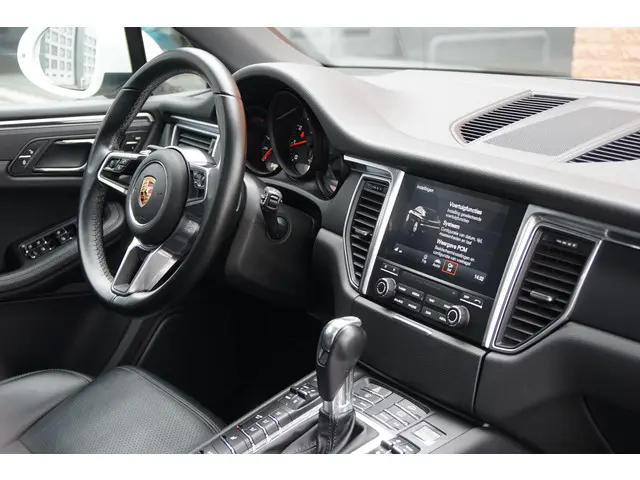 Porsche Macan 2.0 2018 Benzine 3