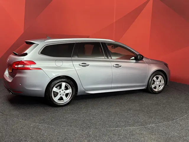 Peugeot 308 SW 1.2 PureTech GT-line 2015 Benzine 19