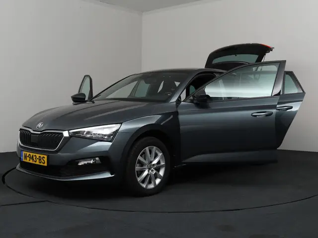 Škoda Scala 1.0 TSI Sport Business 2021 Benzine 33