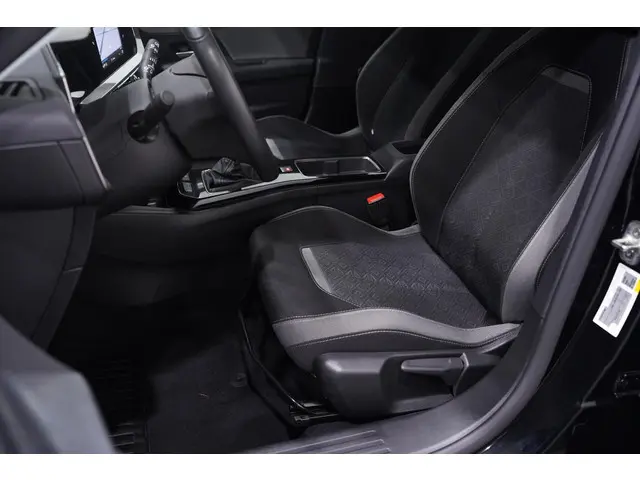 Opel Mokka 1.2 Turbo Elegance 2022 Benzine 27