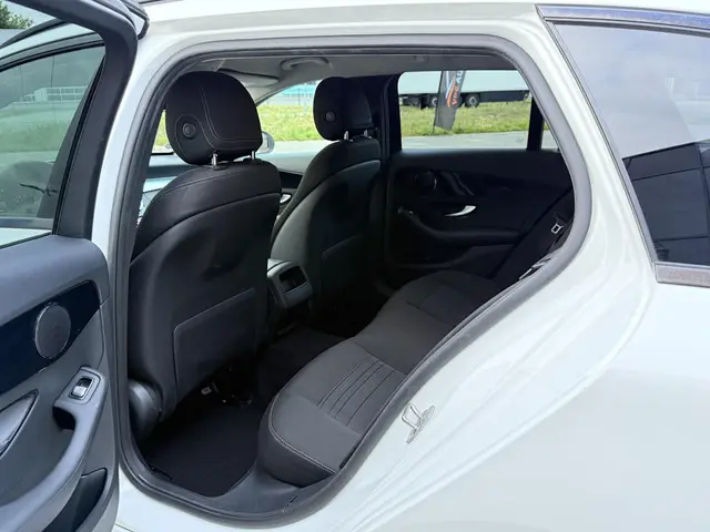 Mercedes-Benz C-Klasse Estate 180 2016 Benzine 14