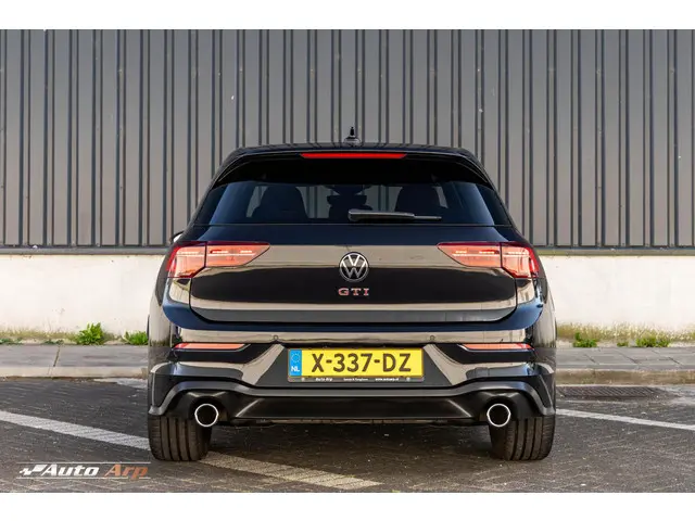 Volkswagen Golf 2.0 TSI GTI 2023 Benzine 14