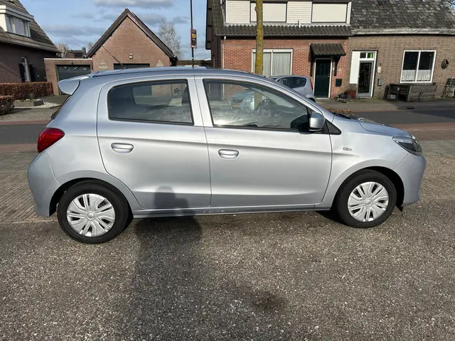 Mitsubishi Space Star 1.0 Cool+ 2021 Benzine 5