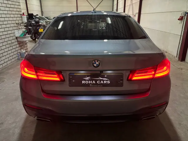 BMW 5 Serie 520i High Executive M-pakket 2018 Benzine 6
