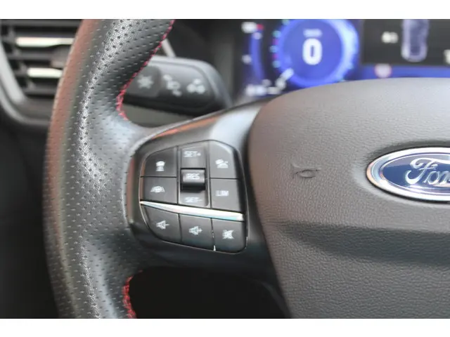 Ford Kuga 2.5 PHEV ST-Line 2022 Hybride Benzine 10