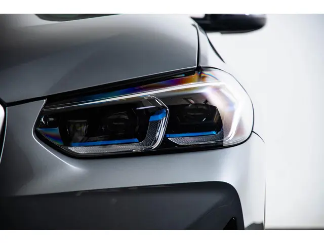 BMW X3 xDrive30e High Executive 2023 Hybride Benzine 24
