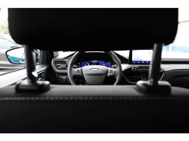 Ford Kuga 2.5 PHEV Titanium 2022 Hybride Benzine 16