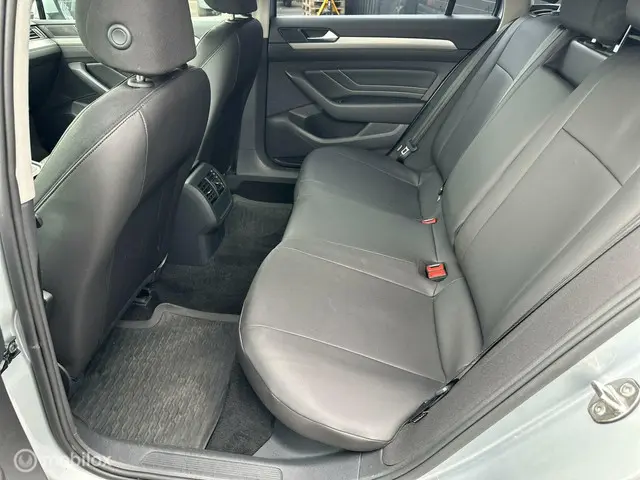 Volkswagen Passat Variant 2.0 TDI AUTOMAAT 2023 Diesel 21