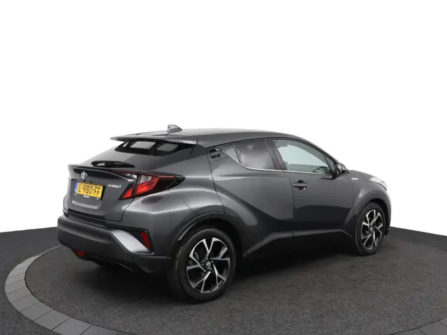 Toyota C-HR 1.8 Hybrid Style 2021 Hybride Benzine 2