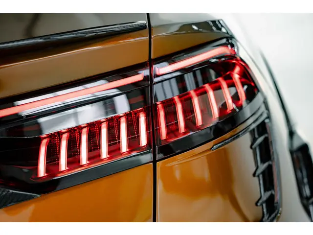 Audi RSQ8 Mansory MTM 2022 Benzine 7