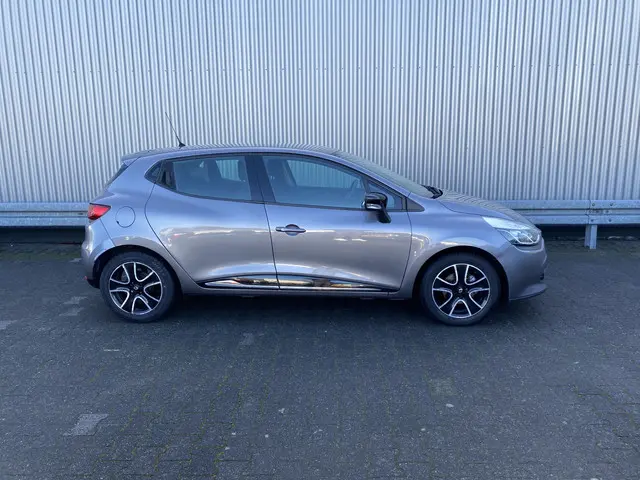 Renault Clio 0.9 TCe Expression 2014 Benzine 10