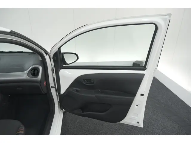 Citroën C1 1.0 e-VTi Airscape Feel 2015 Benzine 55