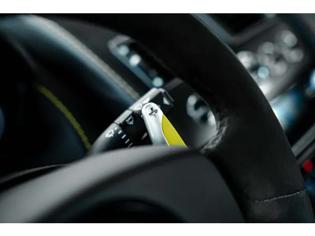 Aston Martin V12 Vantage S 2014 Benzine 35