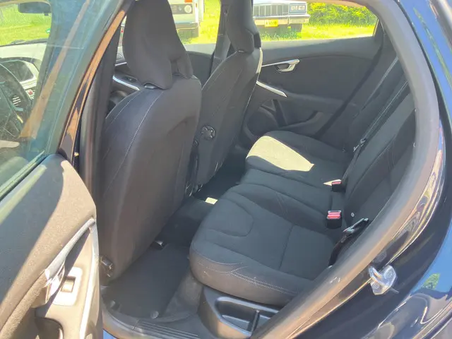 Volvo V40 1.6 T4 90000 km! 2014 Benzine 7