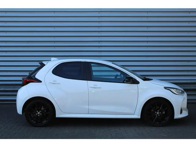 Toyota Yaris 1.5 Hybrid Executive 2022 Hybride Benzine 4