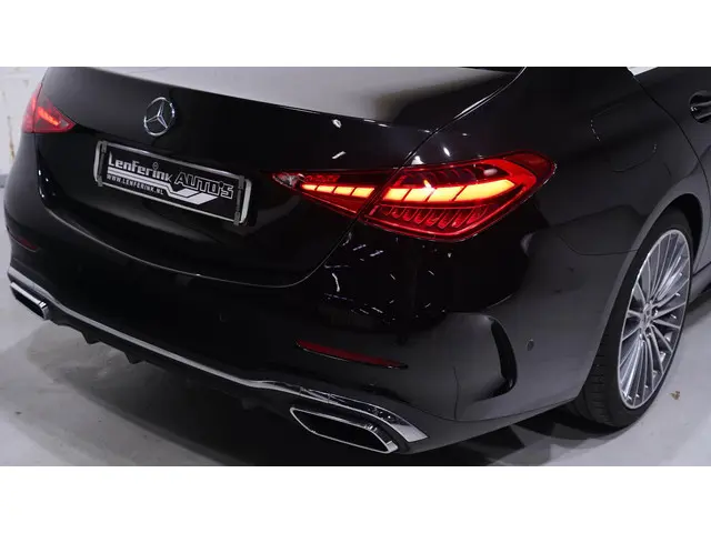 Mercedes-Benz C-Klasse 180 AMG Line 2023 Benzine 16