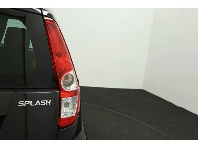 Suzuki Splash 1.0 VVT Exclusive EASSS 2012 Benzine 32