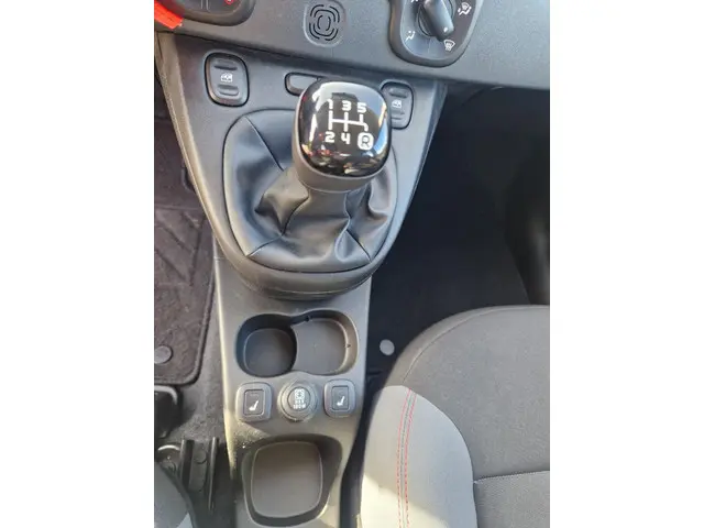 Fiat Panda 1.2 Lounge 2019 Benzine 16