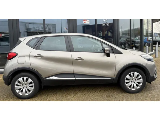 Renault Captur 0.9 TCe Expression 2013 Benzine 6