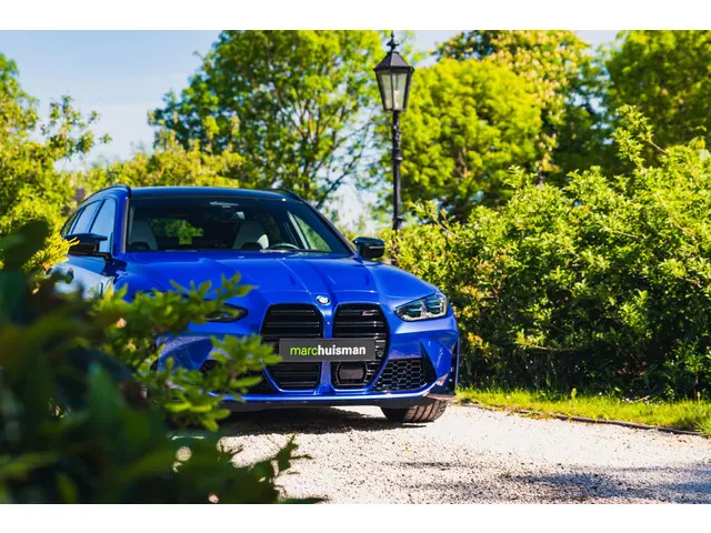 BMW M3 3-serie Touring xDrive Competition 2023 Benzine 19