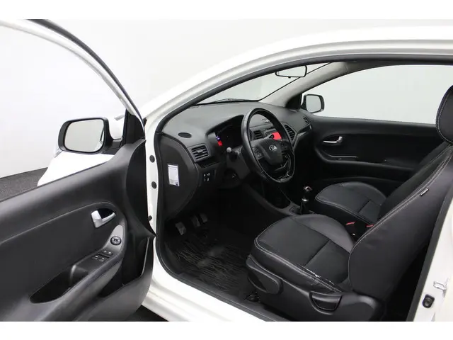 Kia Picanto 1.0 CVVT X-treme 2015 Benzine 2